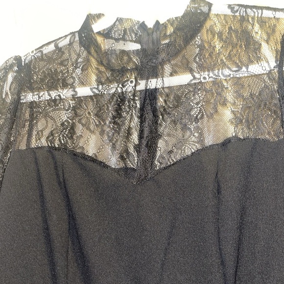 Dress - Picture 6 of 8